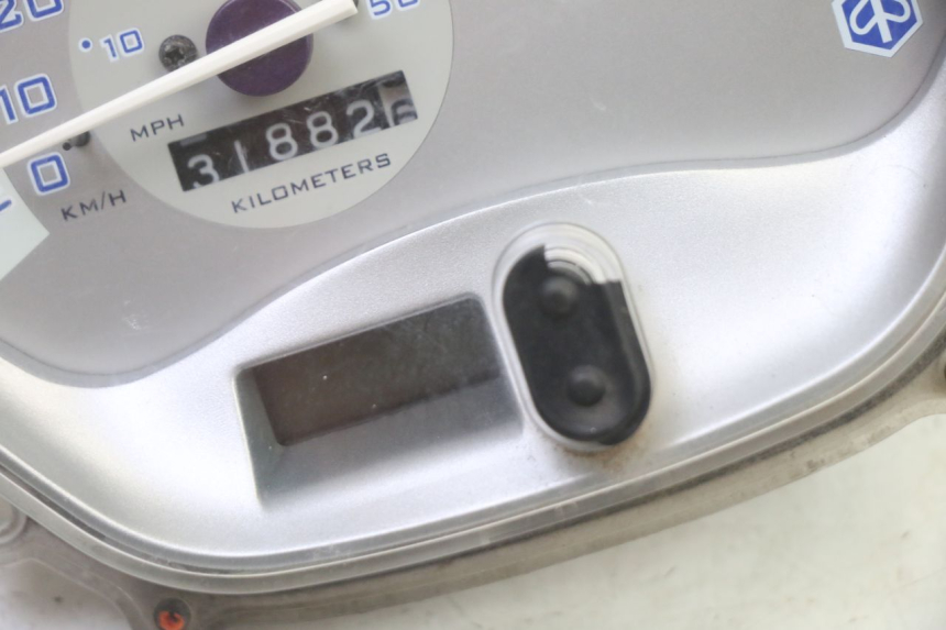 photo de SPEEDOMETER PIAGGIO LIBERTY 4T 50 (2009 - 2015) - Technical close-up