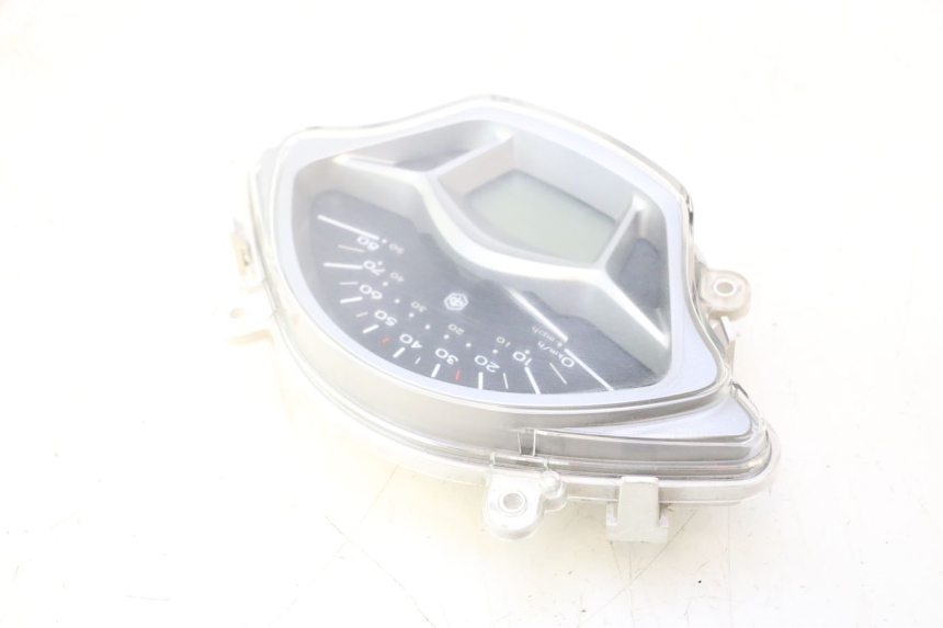 photo de SPEEDOMETER PIAGGIO LIBERTY IGET 4T 50 (2015 - 2020) - High-resolution close-up