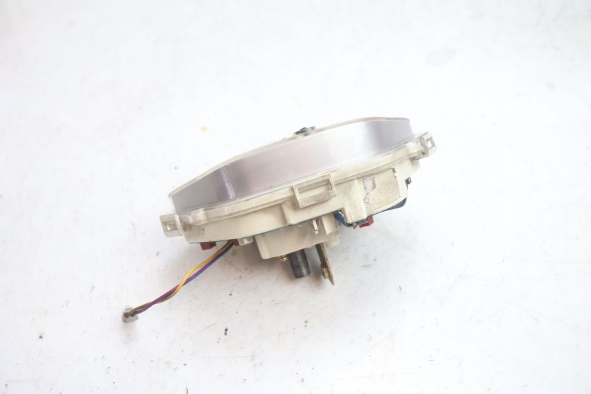 photo de SPEEDOMETER PIAGGIO LIBERTY 125 (1998 - 2008) - Surface and material condition
