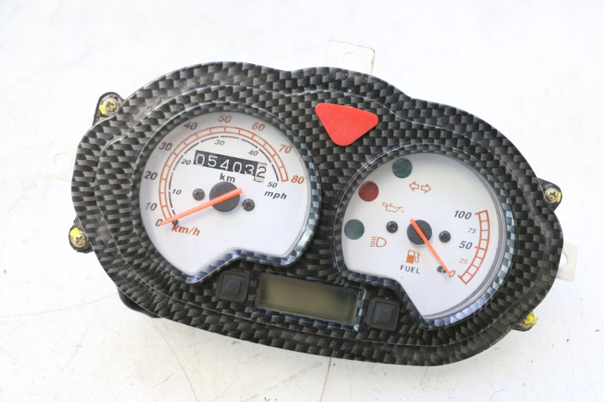 photo de SPEEDOMETER LONGJIA LJ50QT 8M 2T 50 (2010 - 2017) - Main view