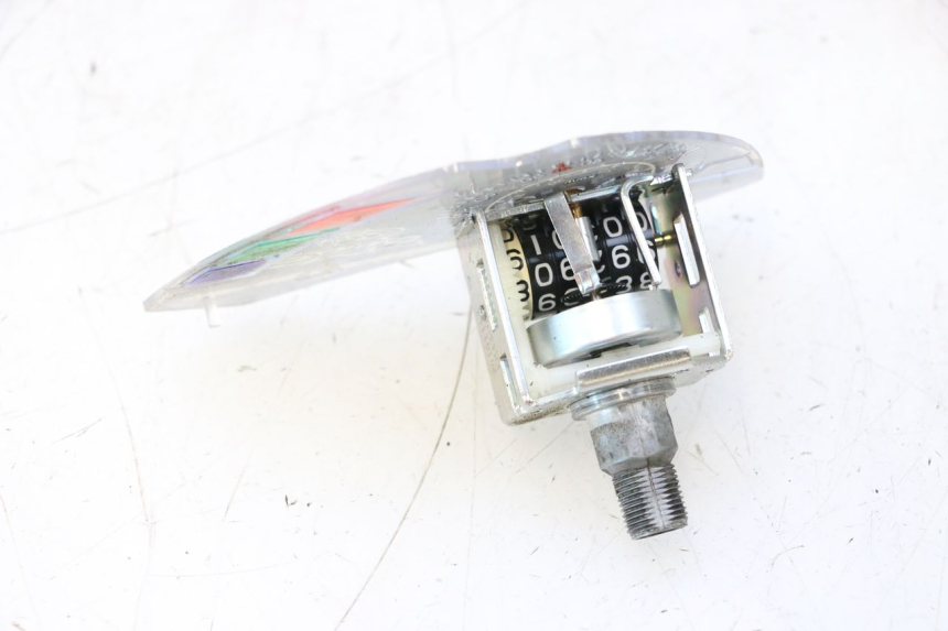 photo de SPEEDOMETER PEUGEOT LUDIX SNAKE 2T 50 (2004 - 2014) - Fixing points details