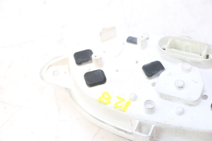 photo de SPEEDOMETER MBK MACH G AC 50 (2002 - 2014) - Fixing points details