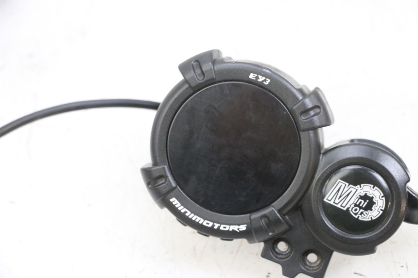 photo de SPEEDOMETER DUALTRON MINI SPECIAL 1 - Distinctive features