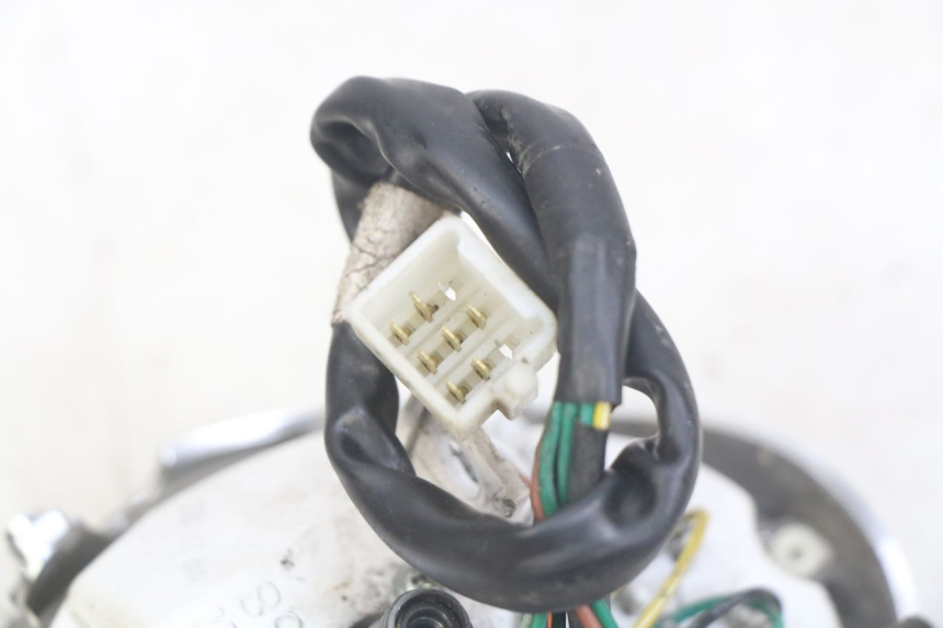 photo de SPEEDOMETER SYM MIO 50 (2011 - 2017) - Fixing points details