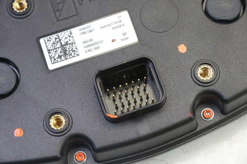 photo de SPEEDOMETER PIAGGIO MP3 HPE 310 (2024 - 2025) - Product overview