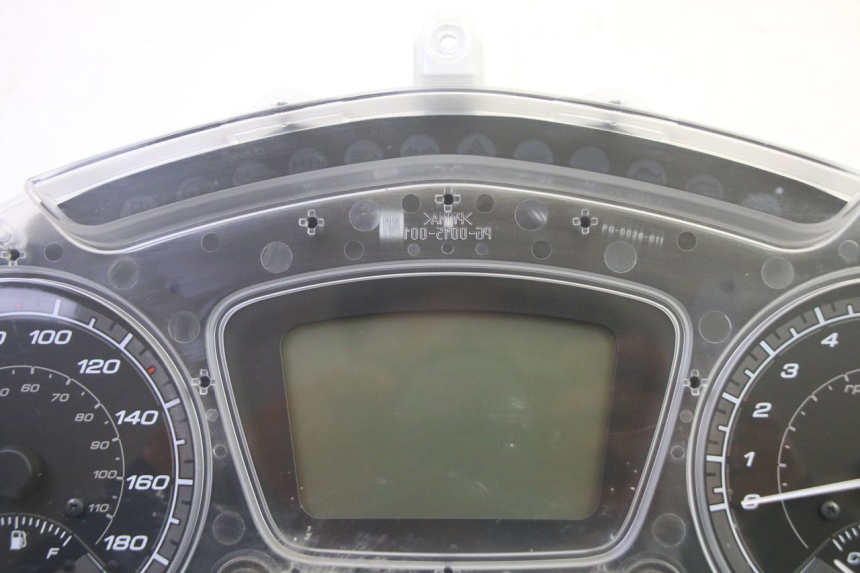photo de SPEEDOMETER PIAGGIO MP3 HPE 350 (2018 - 2020) - Zoom on usage condition
