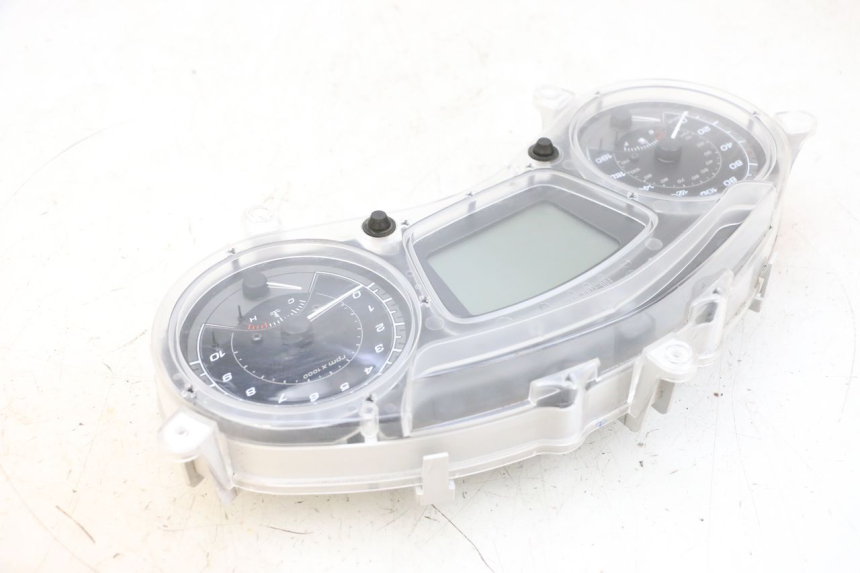 photo de SPEEDOMETER PIAGGIO MP3 HPE 300 (2019 - 2026) - Checked used part