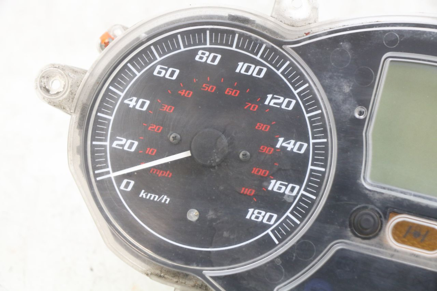 photo de SPEEDOMETER PIAGGIO MP3 LT 400 (2007 - 2012) - Component zoom