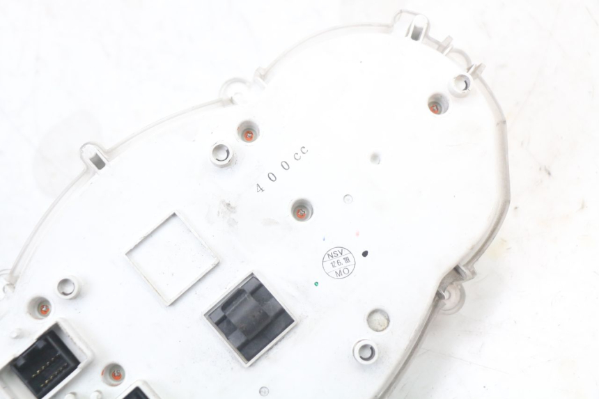 photo de SPEEDOMETER PIAGGIO MP3 LT 400 (2007 - 2012) - Distinctive features