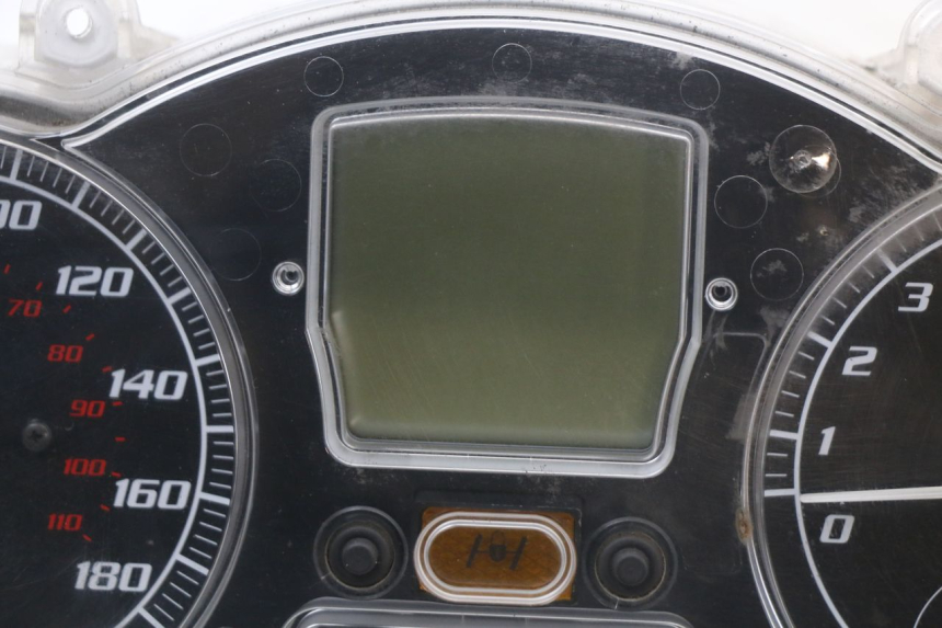 photo de SPEEDOMETER PIAGGIO MP3 LT 400 (2007 - 2012) - Zoom on usage condition