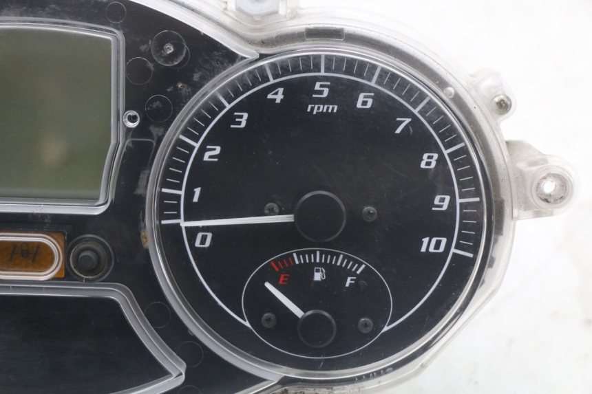 photo de SPEEDOMETER PIAGGIO MP3 LT 400 (2007 - 2012) - Technical close-up