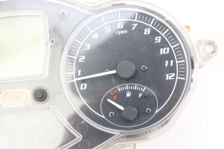 photo de SPEEDOMETER PIAGGIO MP3 LT 300 (2010 - 2016) - High-resolution close-up