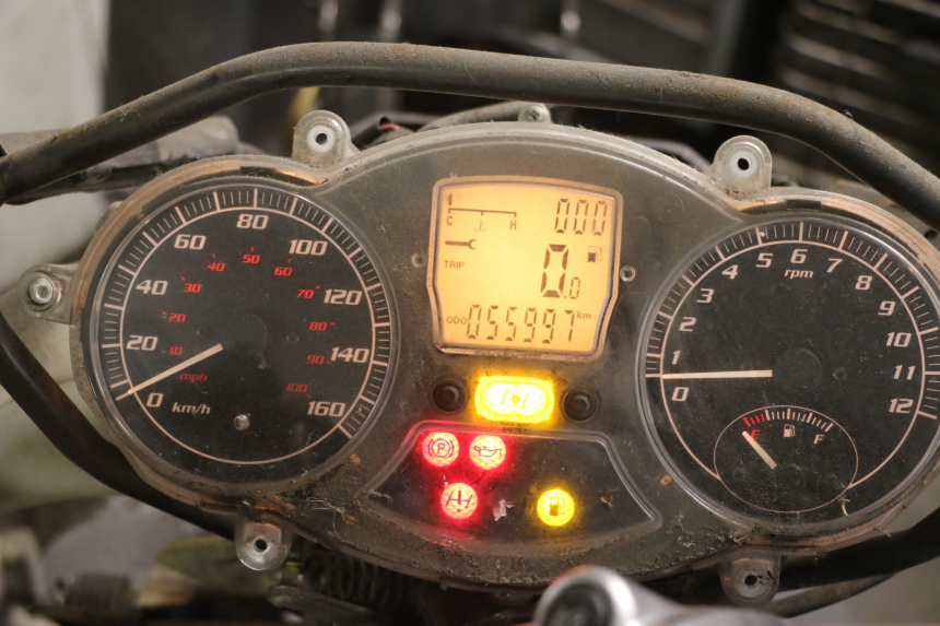 photo de SPEEDOMETER PIAGGIO MP3 LT 300 (2010 - 2016) - Detailed visual inspection