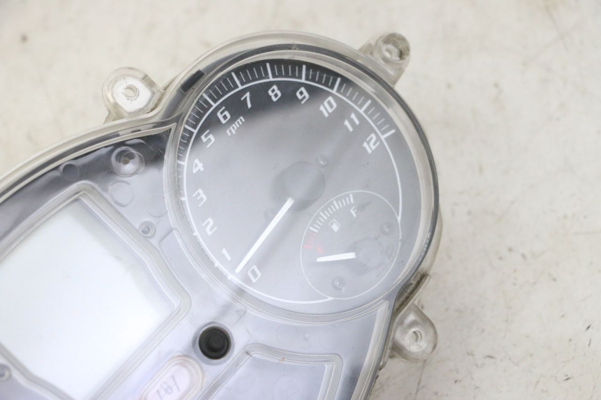 photo de SPEEDOMETER PIAGGIO MP3 LT 300 (2010 - 2016) - Product overview