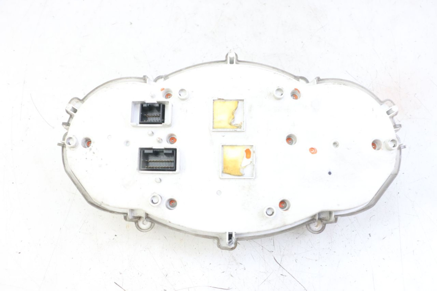 photo de SPEEDOMETER PIAGGIO MP3 LT 400 (2007 - 2012) - Distinctive features