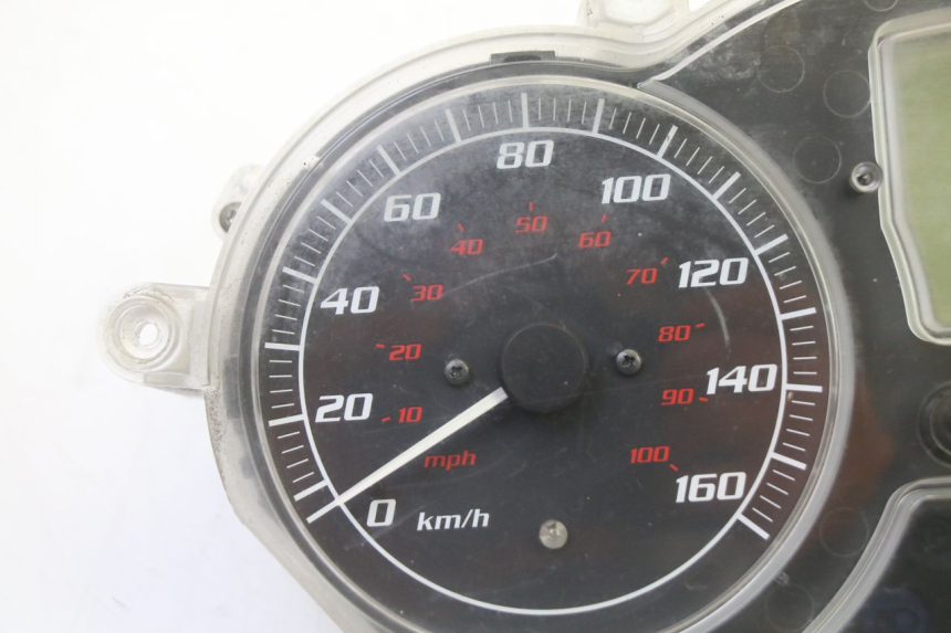 photo de SPEEDOMETER PIAGGIO MP3 LT 300 (2010 - 2016) - Alternative perspective