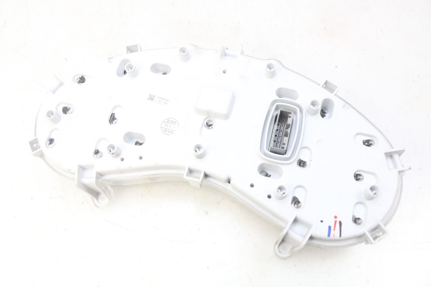 photo de SPEEDOMETER PIAGGIO MP3 500 (2014 - 2017) - Surface and material condition