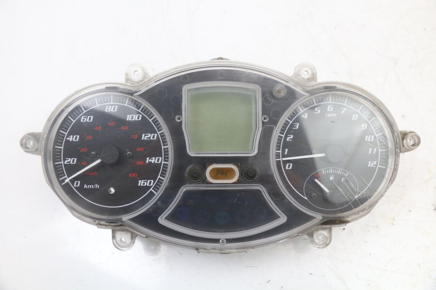 photo de SPEEDOMETER PIAGGIO MP3 125 (2006 - 2014) - Main view