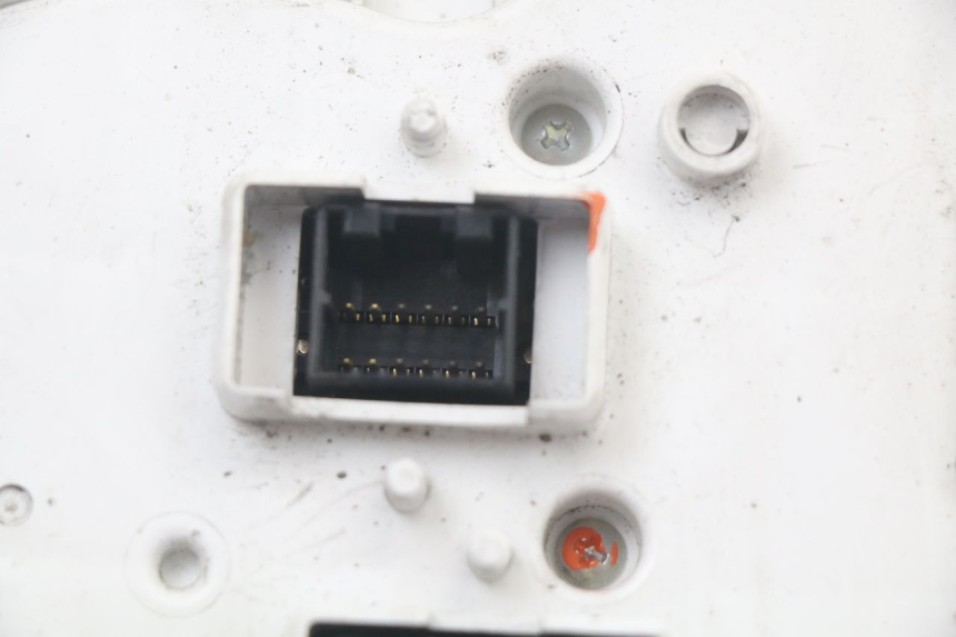 photo de SPEEDOMETER PIAGGIO MP3 125 (2006 - 2014) - Markings and original references