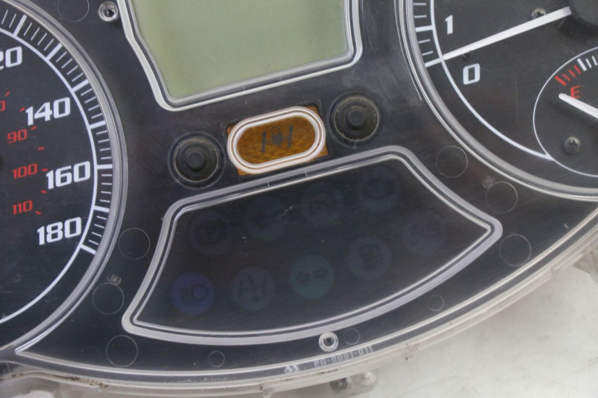 photo de SPEEDOMETER PIAGGIO MP3 500 (2011 - 2015) - Product overview