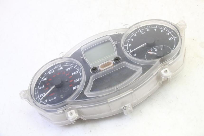 photo de SPEEDOMETER PIAGGIO MP3 500 (2011 - 2015) - Surface and material condition