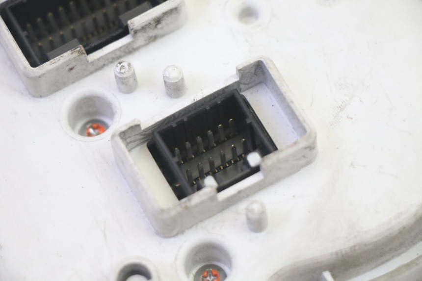 photo de SPEEDOMETER PIAGGIO MP3 RL 250 (2006 - 2010) - Additional view of the item