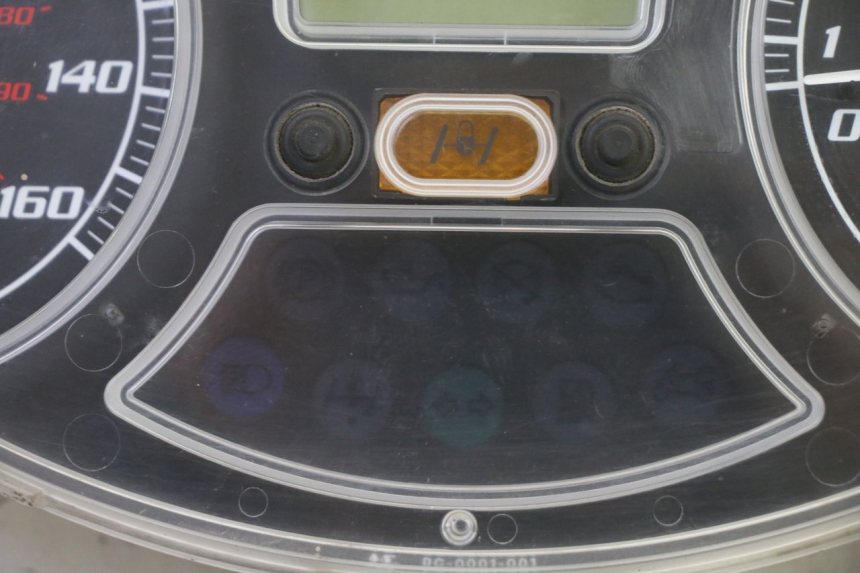 photo de SPEEDOMETER PIAGGIO MP3 125 (2006 - 2014) - Alternative perspective