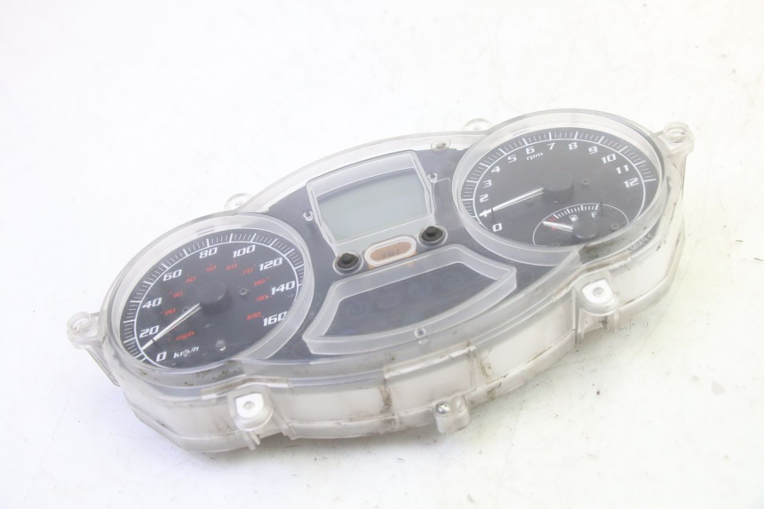 photo de SPEEDOMETER PIAGGIO MP3 125 (2006 - 2014) - Surface and material condition