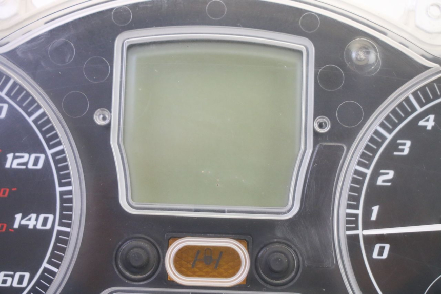 photo de SPEEDOMETER PIAGGIO MP3 RL 250 (2006 - 2010) - Technical close-up