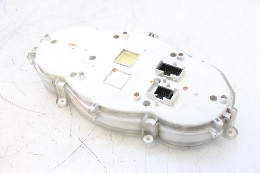 photo de SPEEDOMETER PIAGGIO MP3 RL 250 (2006 - 2010) - Alternative perspective