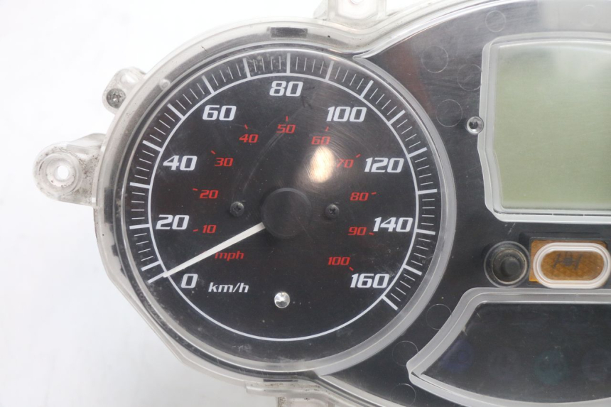 photo de SPEEDOMETER PIAGGIO MP3 125 (2006 - 2014) - Component detail