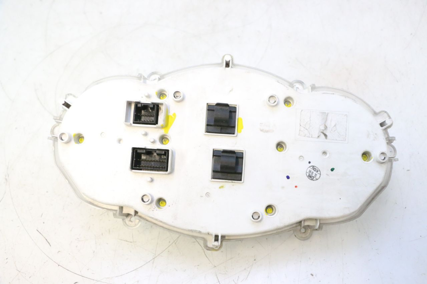 photo de SPEEDOMETER PIAGGIO MP3 500 (2011 - 2015) - High-resolution close-up