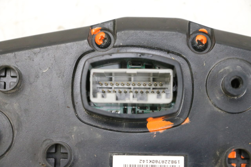 photo de SPEEDOMETER YAMAHA MT-07 MT07 ABS 700 (2018 - 2020) - Surface and material condition