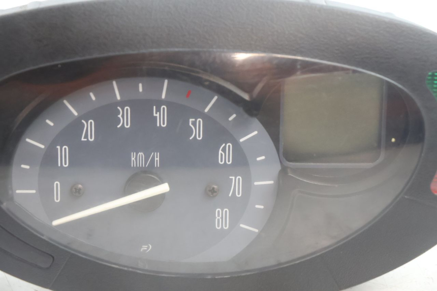 photo de SPEEDOMETER YAMAHA NEO'S NEOS 2T 50 (1998 - 2007) - Alternative perspective