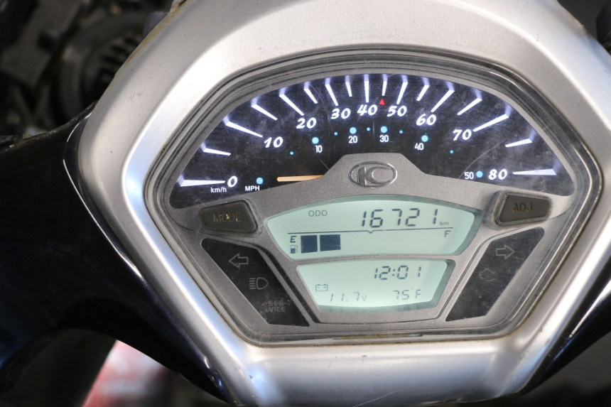 photo de SPEEDOMETER KYMCO LIKE 4T 50 (2019 - 2025) - Zoom on usage condition