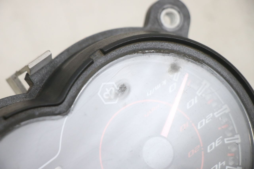 photo de SPEEDOMETER PIAGGIO NEW TYPHOON 50 (2018 - 2021) - Component zoom