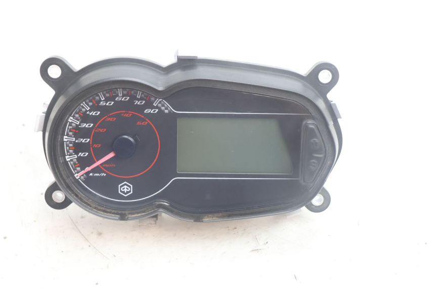photo de SPEEDOMETER PIAGGIO NEW TYPHOON 50 (2018 - 2021) - Main view