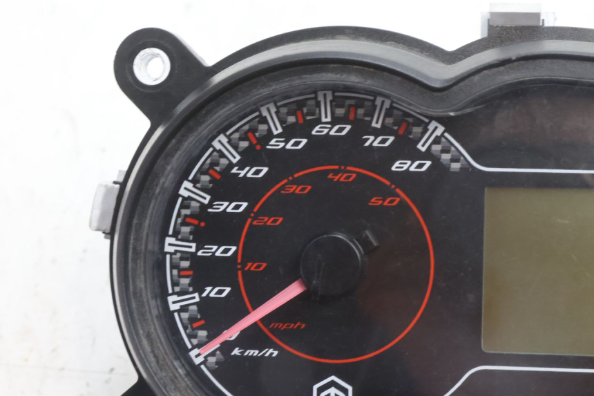 photo de SPEEDOMETER PIAGGIO NEW TYPHOON 50 (2018 - 2021) - Component detail
