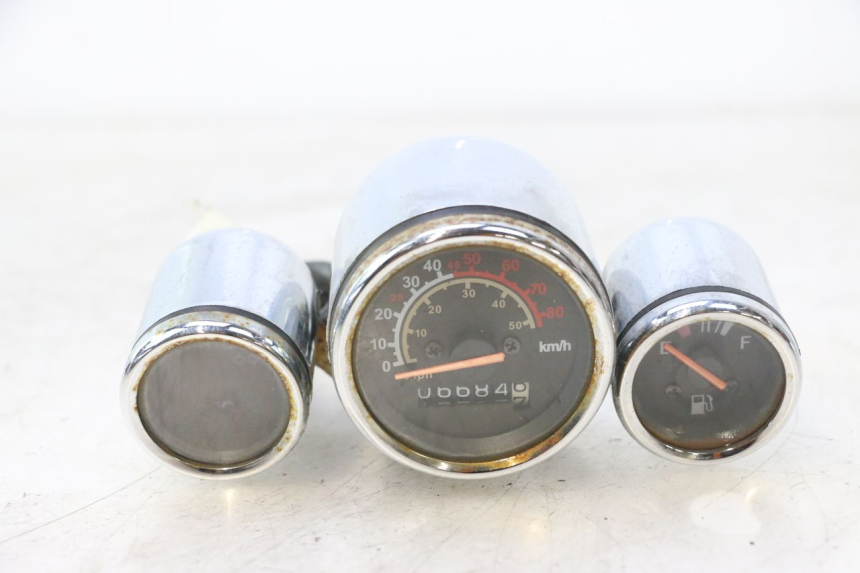 photo de SPEEDOMETER JM MOTORS OLDIES 4T 50 (2010 - 2020) - Surface and material condition