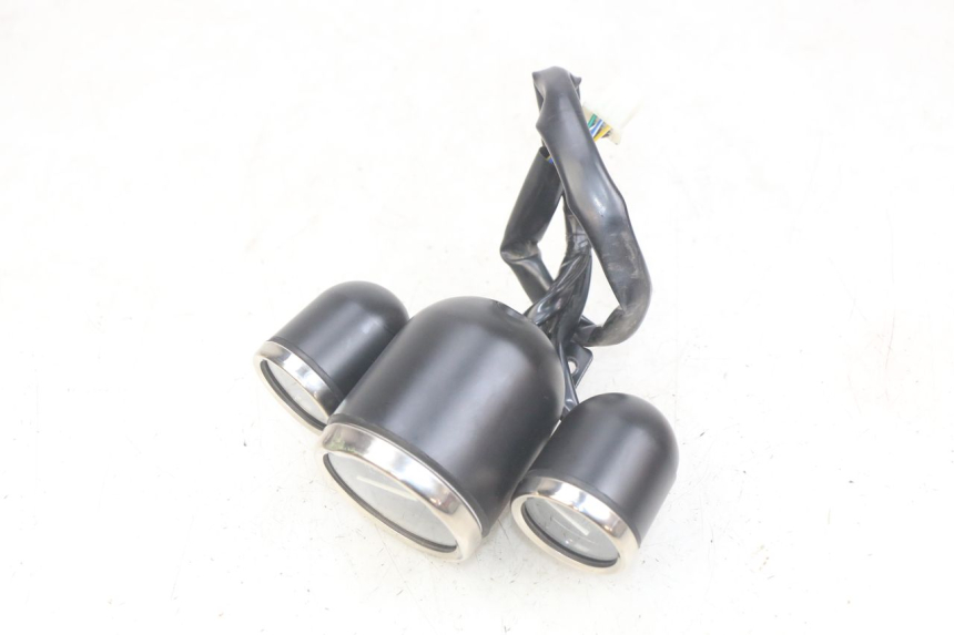 photo de SPEEDOMETER JM MOTORS OLDIES RS 4T 50 (2021 - 2024) - Distinctive features