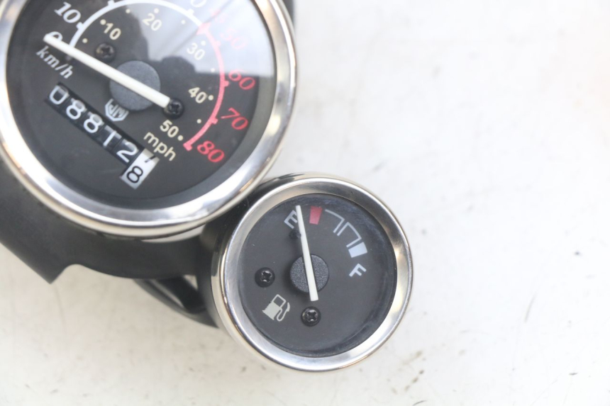 photo de SPEEDOMETER JM MOTORS OLDIES RS 4T 50 (2021 - 2024) - Fixing points details