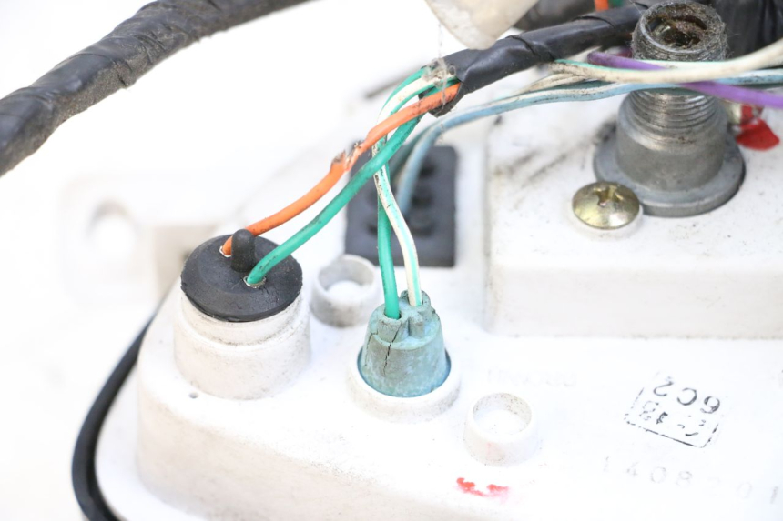 photo de SPEEDOMETER SYM ORBIT III 3 4T 50 (2018 - 2021) - Fixing points details