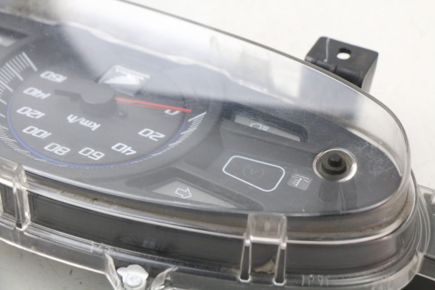 photo de SPEEDOMETER HONDA PCX (JF47) 125 (2012 - 2013) - Distinctive features