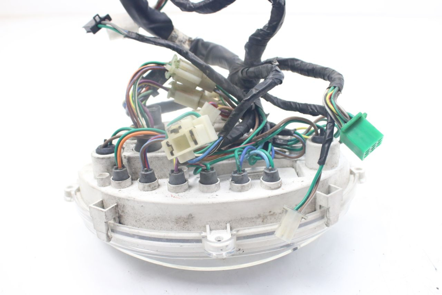 photo de SPEEDOMETER KYMCO PEOPLE 250 (2004 - 2008) - Distinctive features