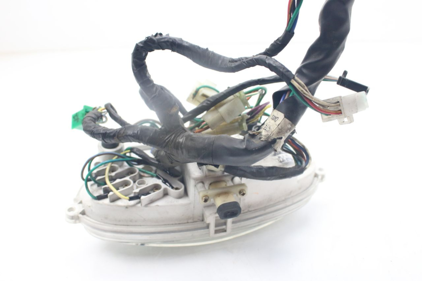 photo de SPEEDOMETER KYMCO PEOPLE 250 (2004 - 2008) - Fixing points details