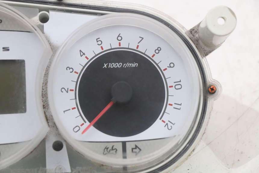 photo de SPEEDOMETER PEUGEOT SATELIS 125 (2010 - 2012) - Technical close-up