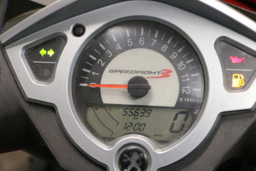 photo de SPEEDOMETER PEUGEOT SPEEDFIGHT 3 LC 2T 50 (2009 - 2015) - Zoom on usage condition