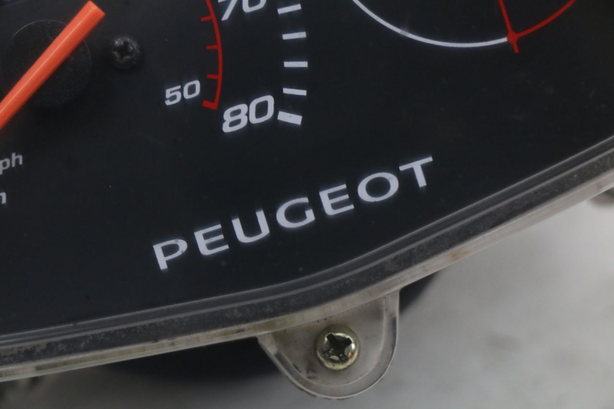 photo de SPEEDOMETER PEUGEOT STREETZONE 4T 50 (2018 - 2023) - Alternative perspective