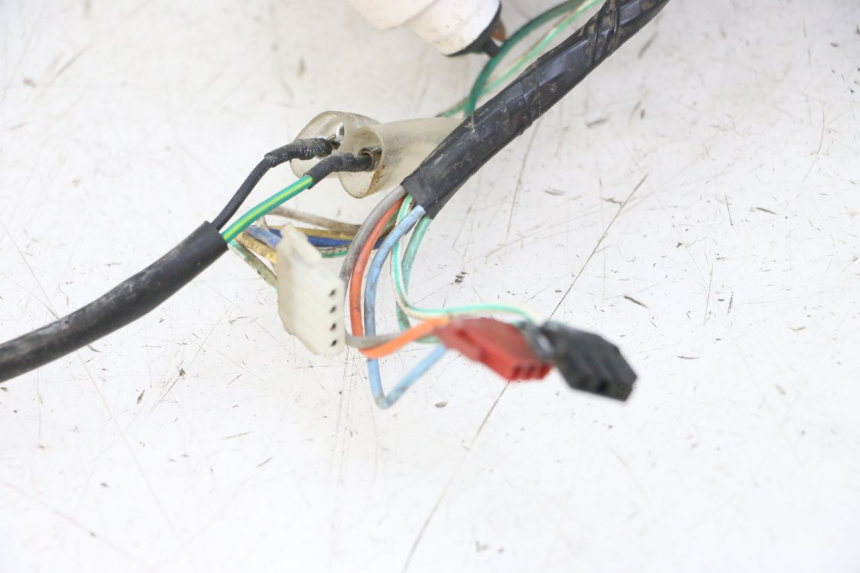 photo de SPEEDOMETER PEUGEOT TWEET 4T 50 (2014 - 2019) - Fixing points details