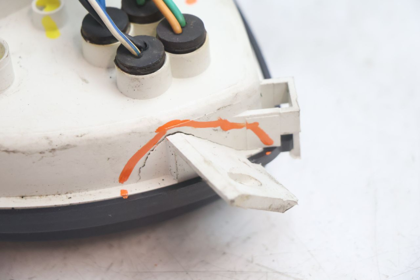 photo de SPEEDOMETER RAZZO QTR 50 (2011 - 2018) - Fixing points details